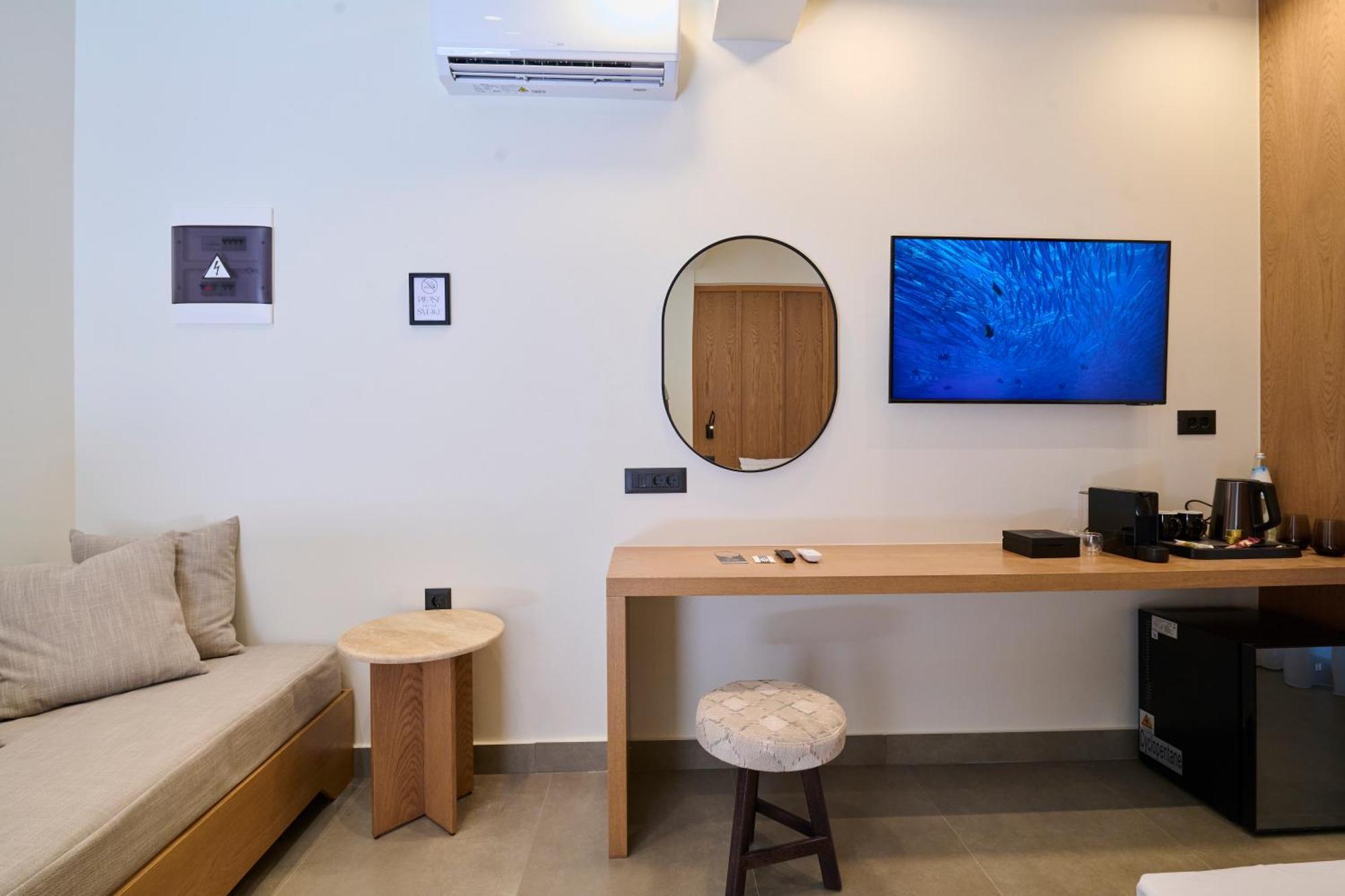 Monarco Executive Rooms Rhodes City Eksteriør billede
